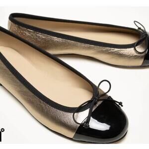 M. Gemi womens 8 black gold leather Rosa Ecru Italian cap toe Ballet Flats